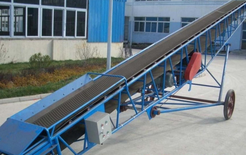 帶式輸送機都有哪些部分組成？